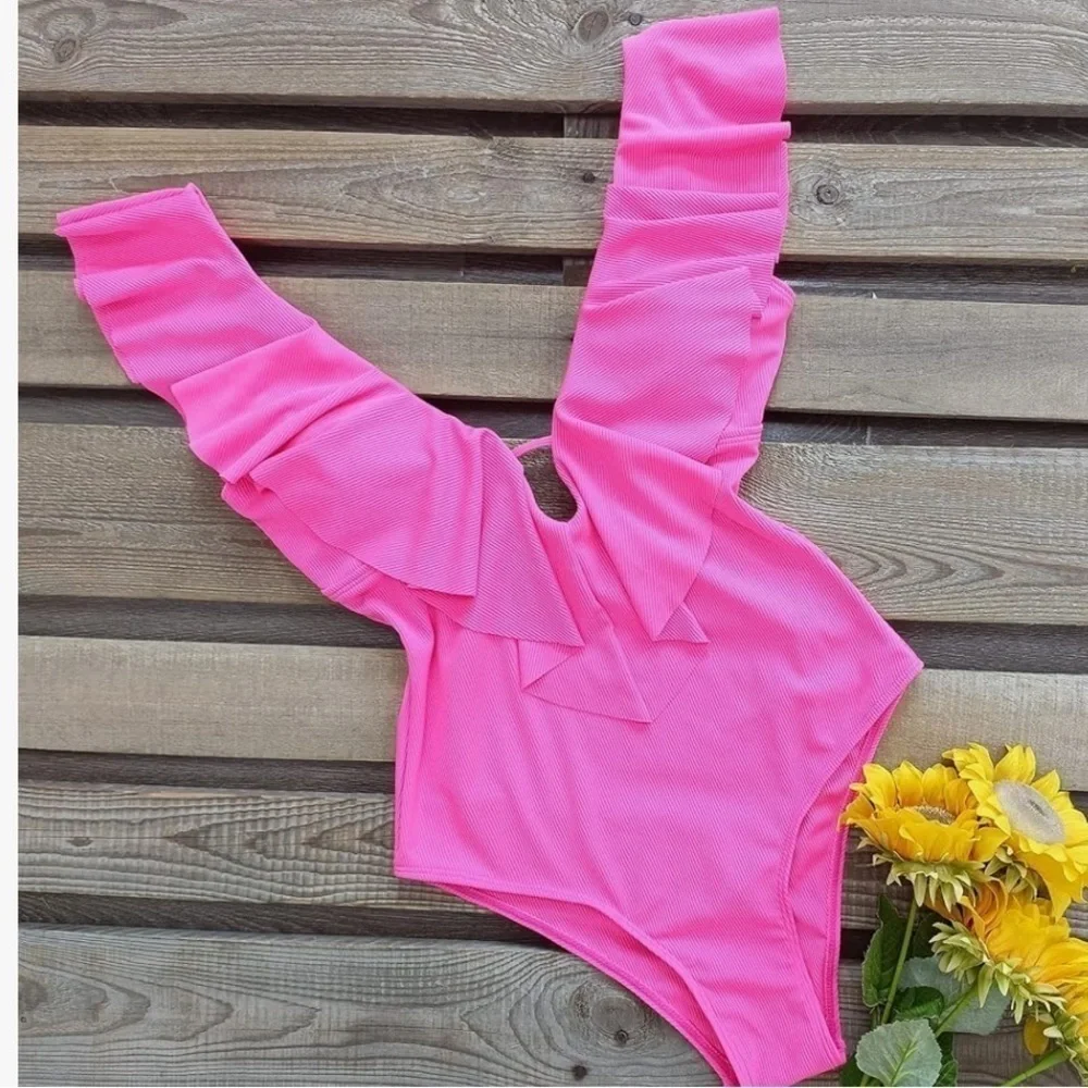 NWT One Piece Swimsuit V-Neck Ruffle Bathing Suit Padded Monokini pink Large